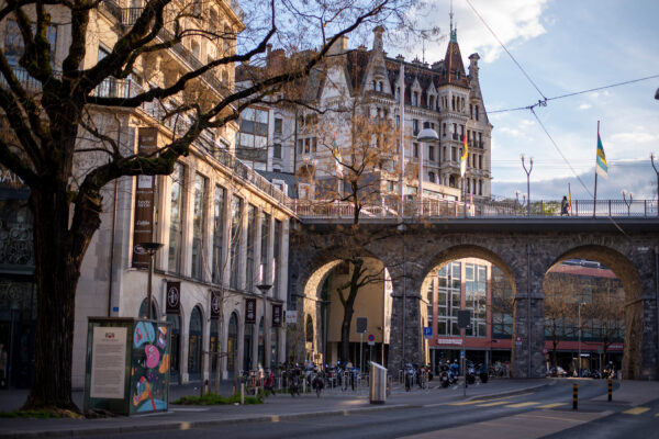 Lausanne pont pierre Belle epoque place europe